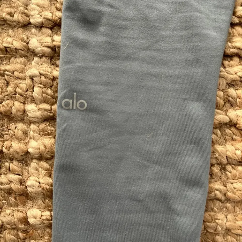 Alo Yoga Airbrush Heart Throb Leggings Gray White High Waist Full Length Size S